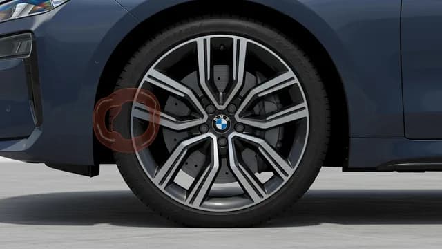 2023 BMW i7 — 2023 BMW i7 creaking brake pedal noise