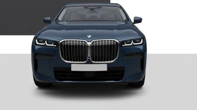 2023 BMW i7 — 2023 BMW i7 manufacturer_communication