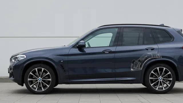 2021 BMW X5 — 2021 BMW X5 manufacturer_communication