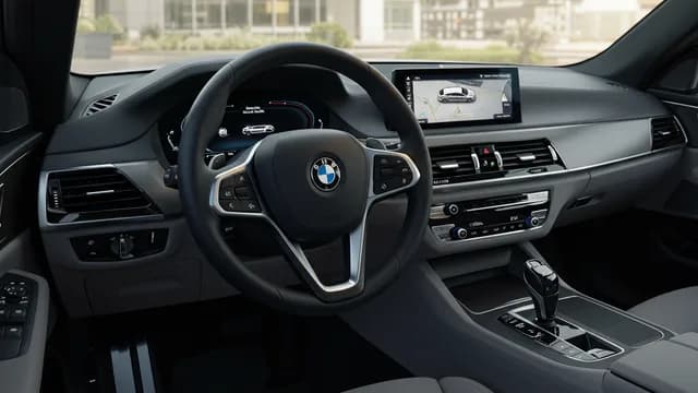 2023 BMW i7 — 2023 BMW i7 Delivery Stop