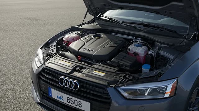 2025 Audi A5 — Audi P2D8F00 oil pressure sensor
