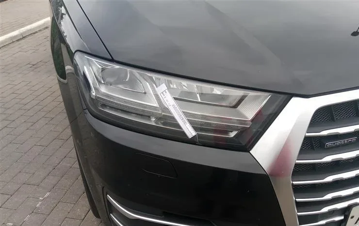 2021 Audi e-tron — manufacturer_communication document image 3