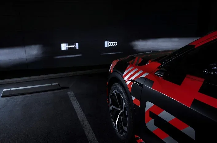 2021 Audi e-tron — manufacturer_communication document image 3