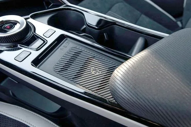 2023 Kia Sportage — manufacturer_communication document image 1