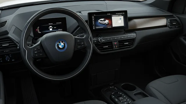 2021 BMW i3 — 2021 BMW i3 manufacturer_communication