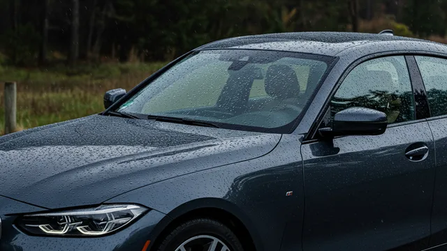 2022 BMW 430i — 2022 BMW 430i manufacturer_communication