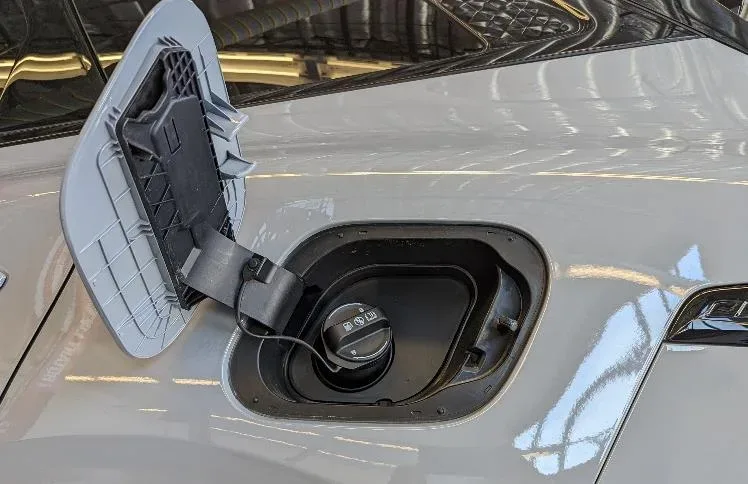 2023 Kia Sportage — manufacturer_communication document image 3