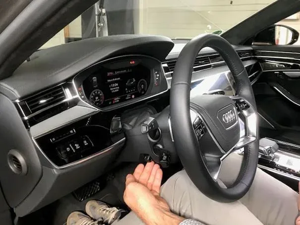 2023 Audi Q8 — manufacturer_communication document image 3