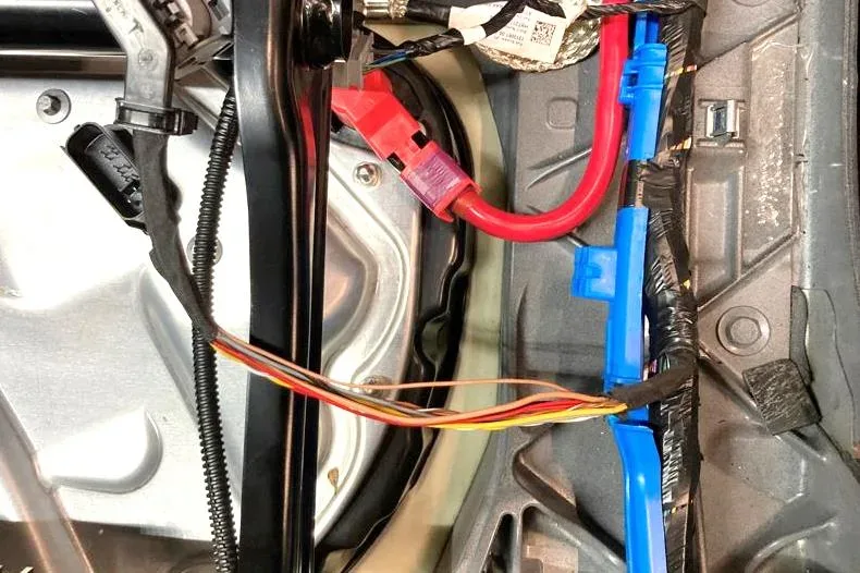 2024 TESLA Model Y — manufacturer_communication document image 3