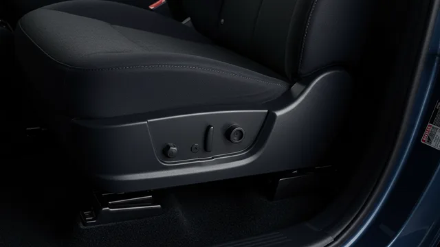 2025 NISSAN Sentra — Nissan Sentra driver seat bracket