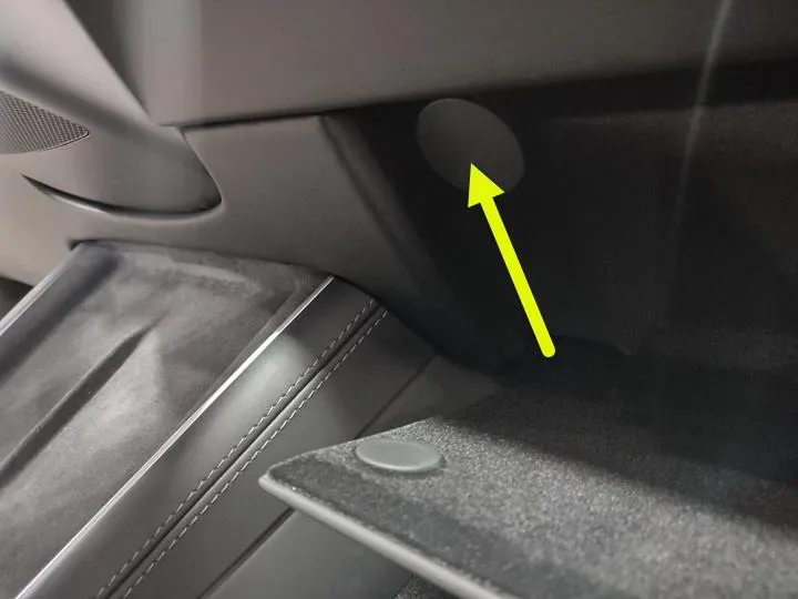 2025 TESLA Model Y — manufacturer_communication document image 6