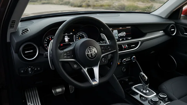 2024 Alfa Romeo Tonale — Alfa Romeo Tonale warning light