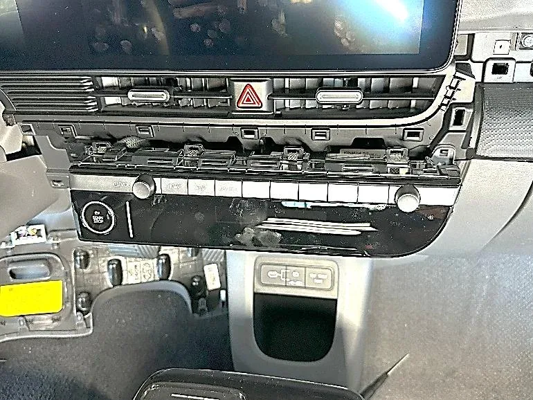 2025 Hyundai Ioniq 5 — manufacturer_communication document image 15