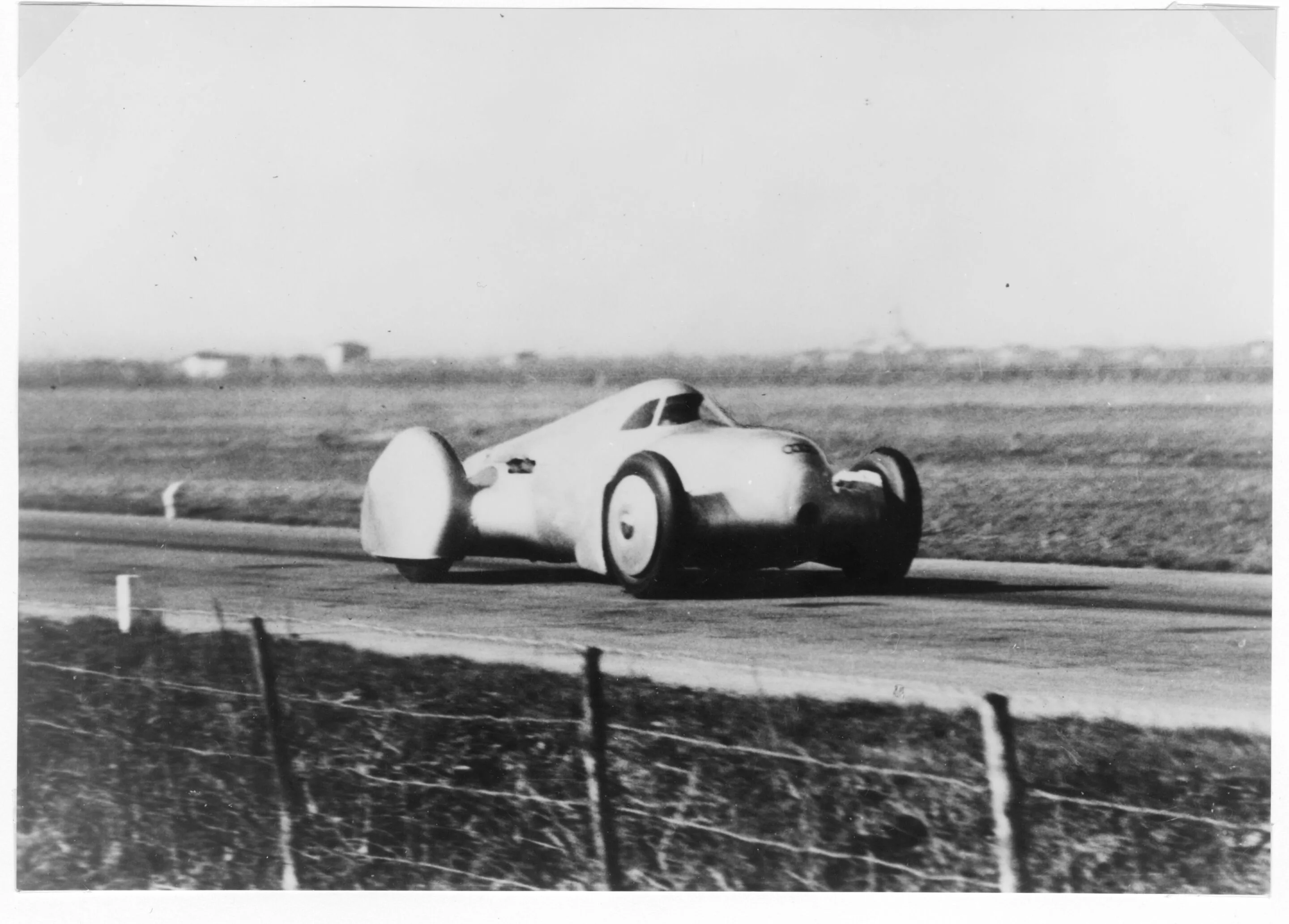 Auto Union Lucca - The Lucca car during the record runs in Italy (14-15 February 1935).