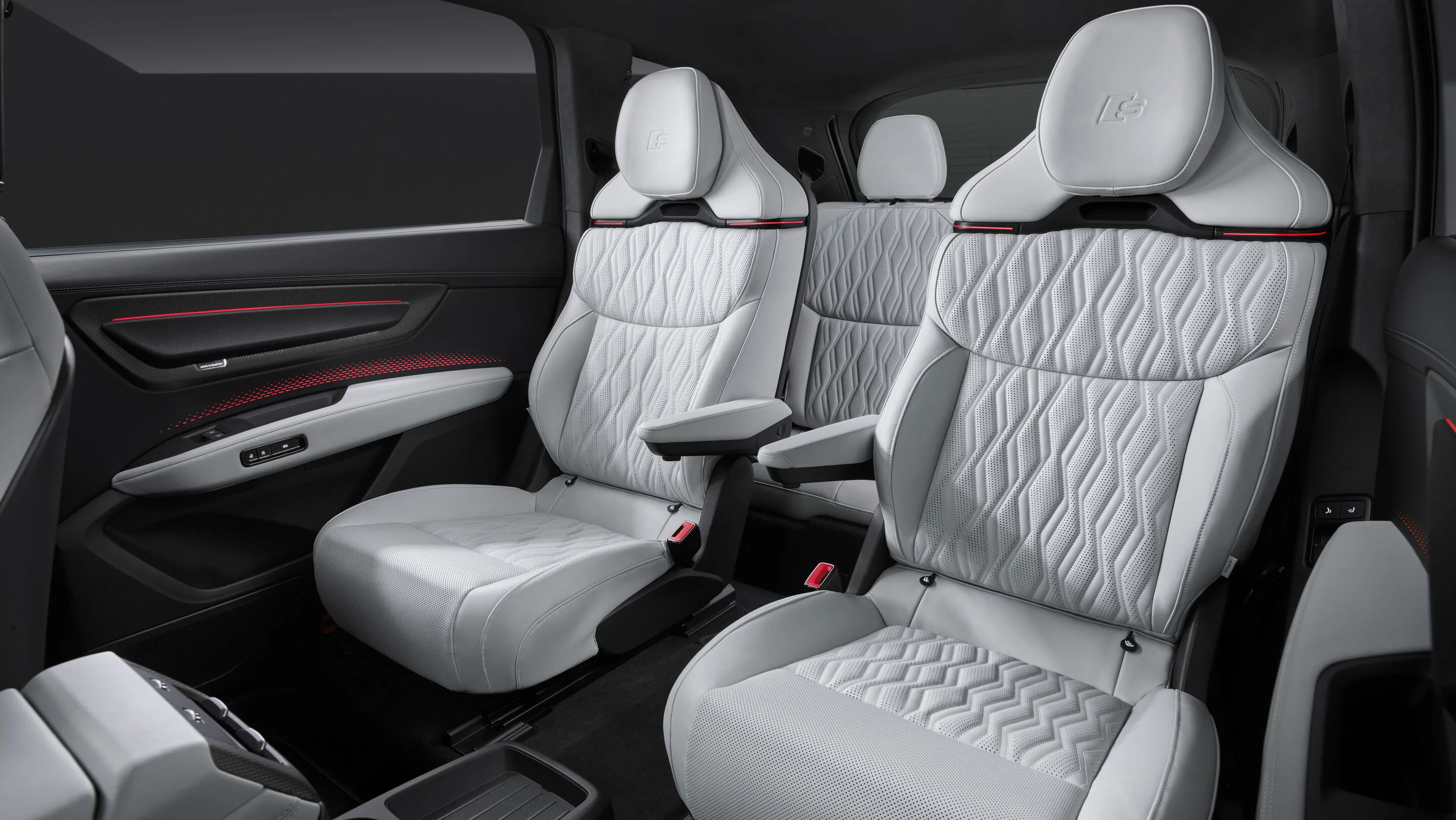 Audi Q9 - Studio photo, interior, second row, individual seats