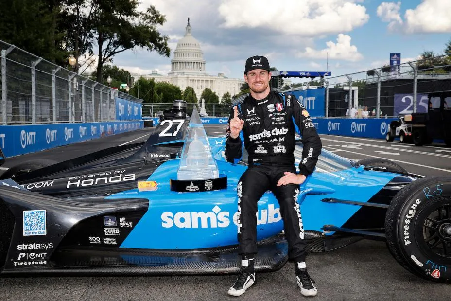 Winner #27: Kyle Kirkwood, Andretti Global Honda celebrates in Victory Lane
