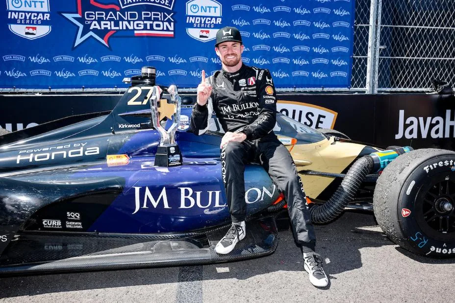 #27: Kyle Kirkwood, Andretti Global Honda, pit stop