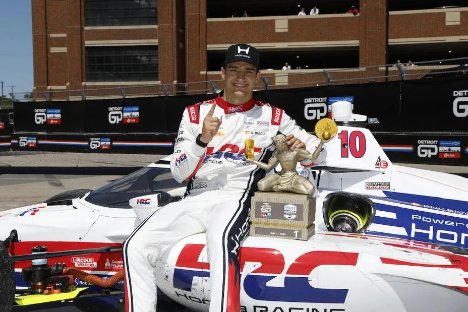 #10: Alex Palou, Chip Ganassi Racing Honda celebrates in victory lane