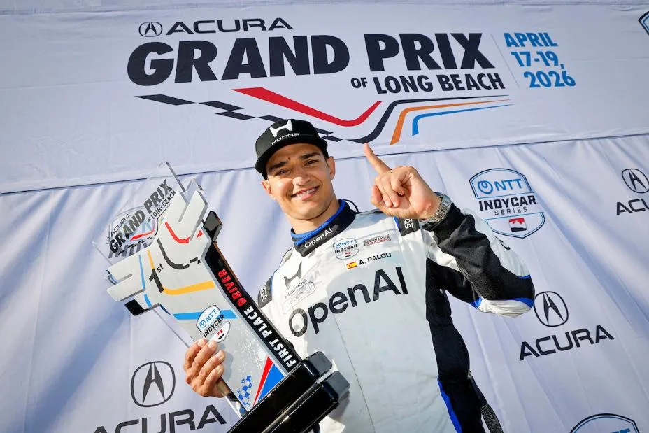 #10: Alex Palou, Chip Ganassi Racing Honda,  on the podium