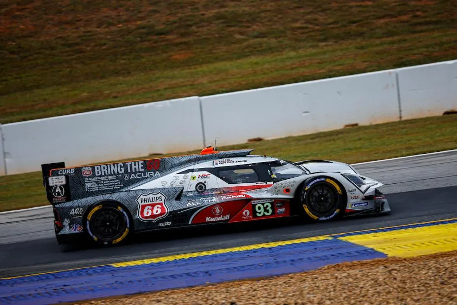 #93: Acura Meyer Shank Racing w/Curb Agajanian, Acura ARX-06, GTP: Renger van der Zande, Nick Yelloly, Alex Palou