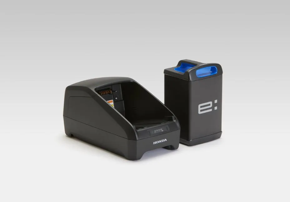 As many global organizations aim to reduce their environmental impact, electric mobility products are becoming widespread. Anticipating such a trend, Honda created the Mobile Power Pack e: (MPP), an easy-to-use swappable battery pack, to address the key issues facing electric mobility products, namely long charging times, inadequate range and high battery cost. By leveraging its unique characteristics of being portable and swappable, the MPP can be used for a wide range of applications including electric products of other OEMs. For airport operations, some potential product integrations might include passenger assistance vehicles, baggage/utility carts & tugs, ramp supervisor vehicles and more.