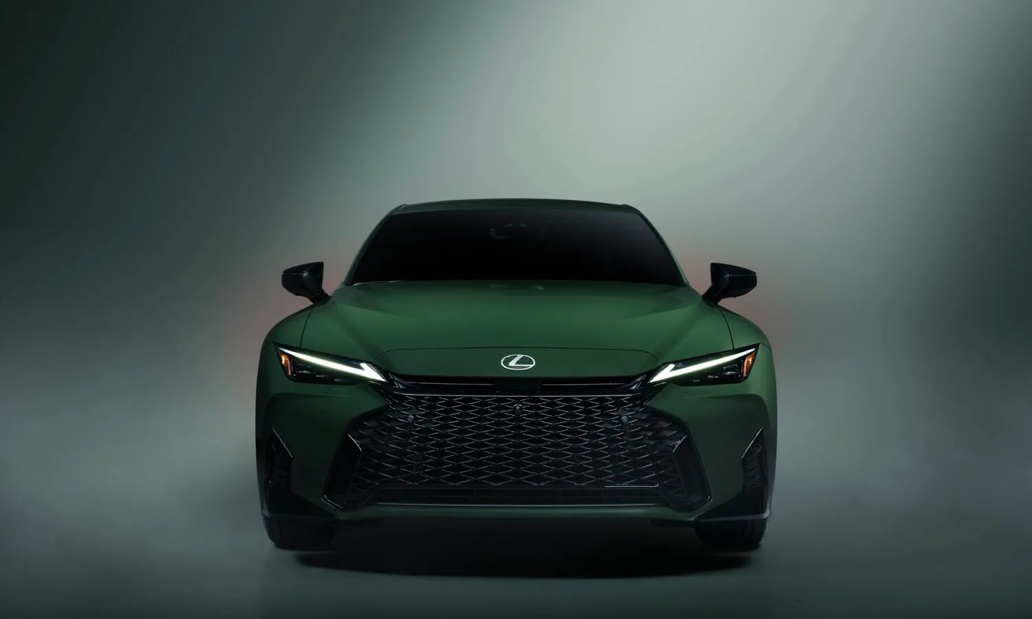 2027_Lexus IS_Special Appearance Package_002