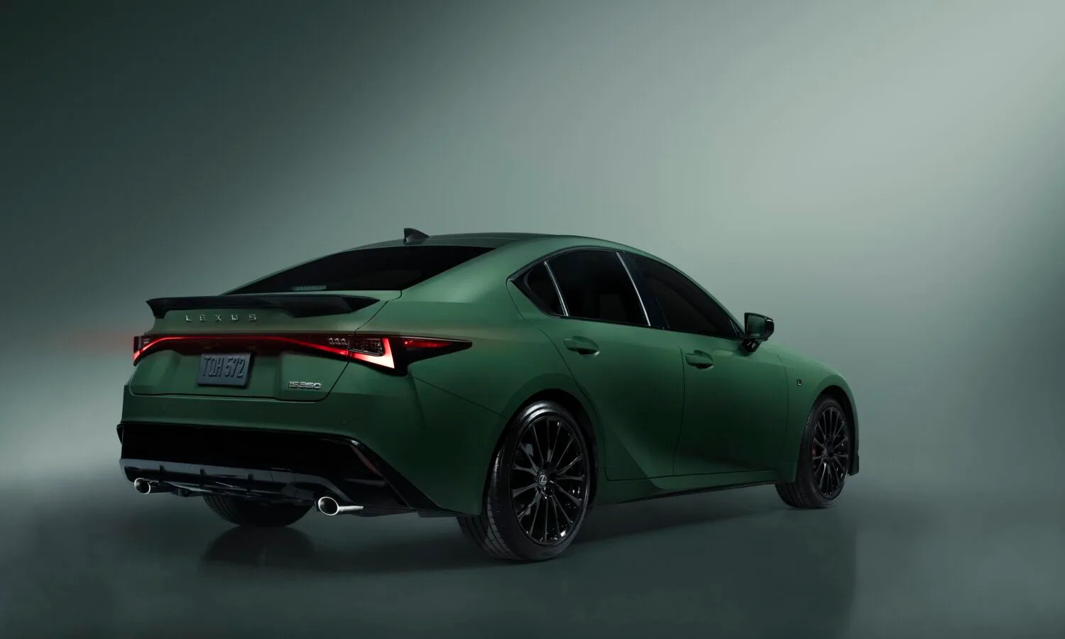 2027_Lexus IS_Special Appearance Package_005