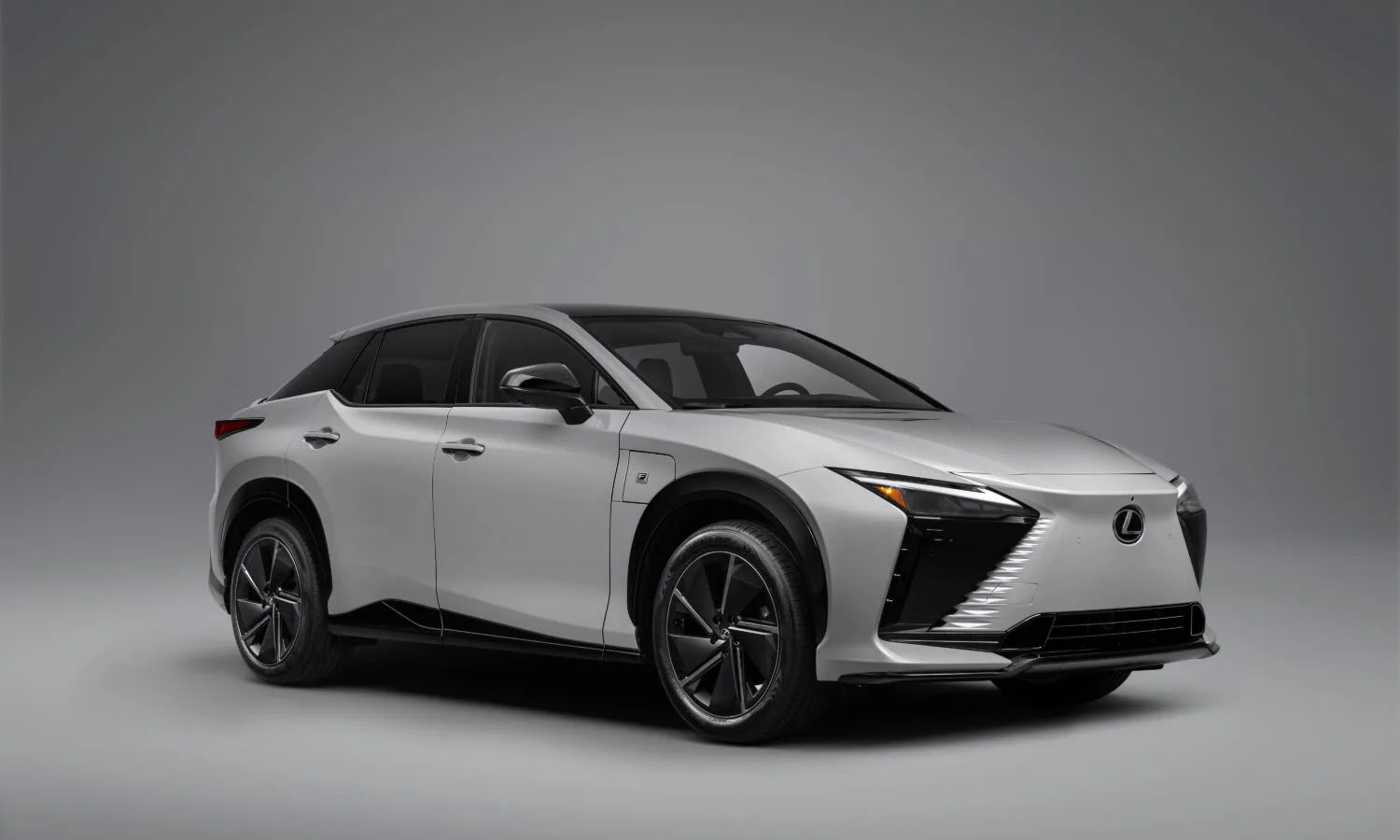 2027_Lexus_RZ_550e_HERO