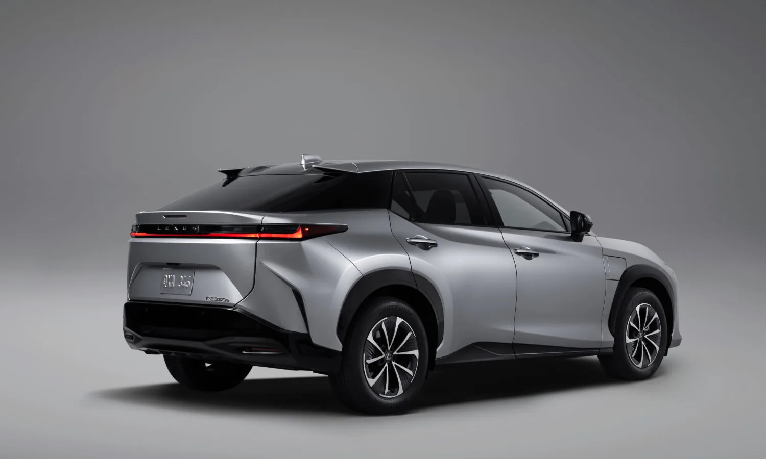 2027_Lexus_RZ_350e_08