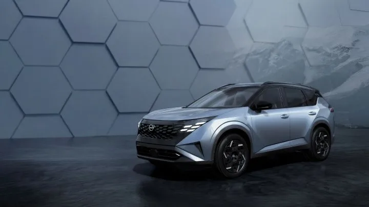 Front left 3/4 view of the 2027 Rogue Hybrid e‑POWER.