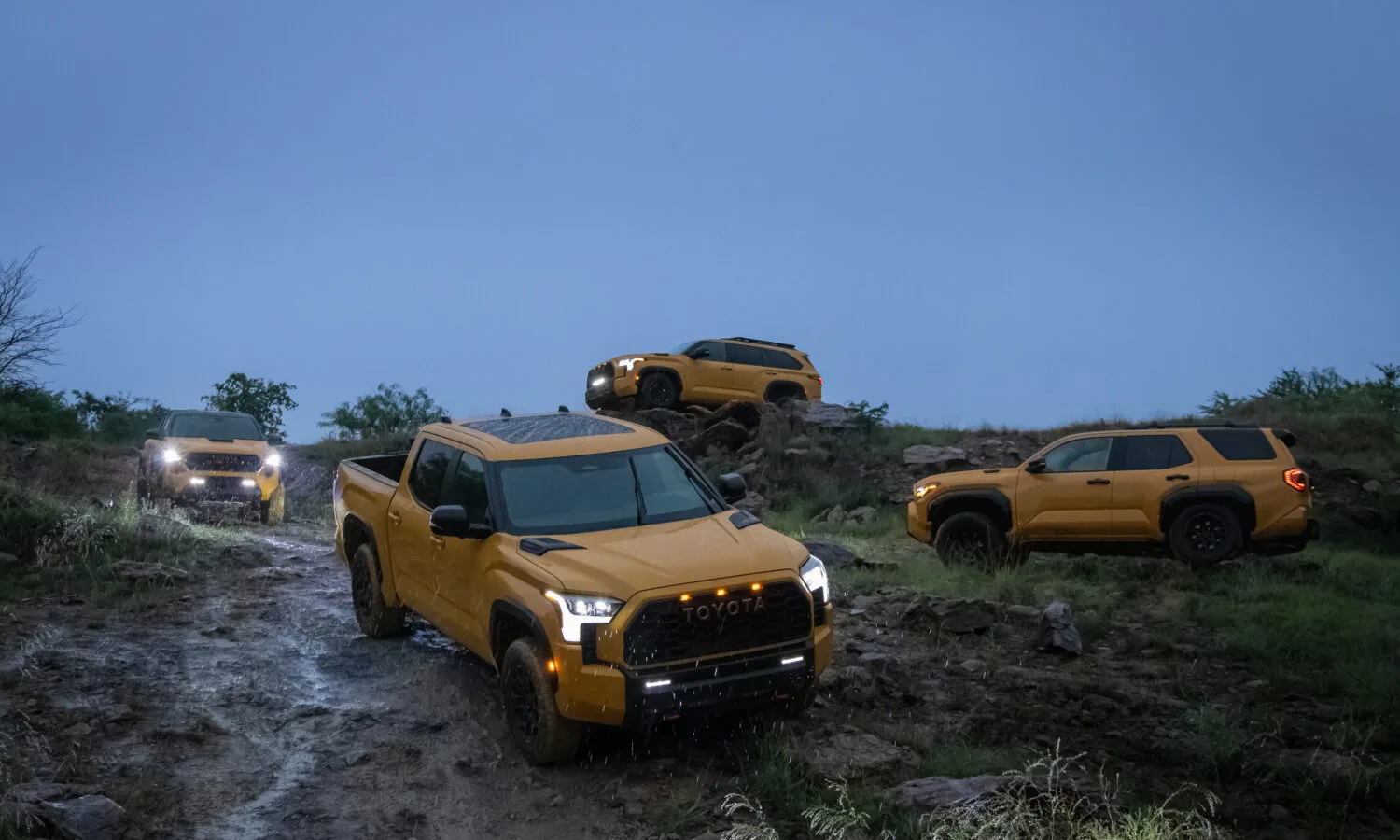 2027_Toyota_TRDPro_Family_HoneyComb-5