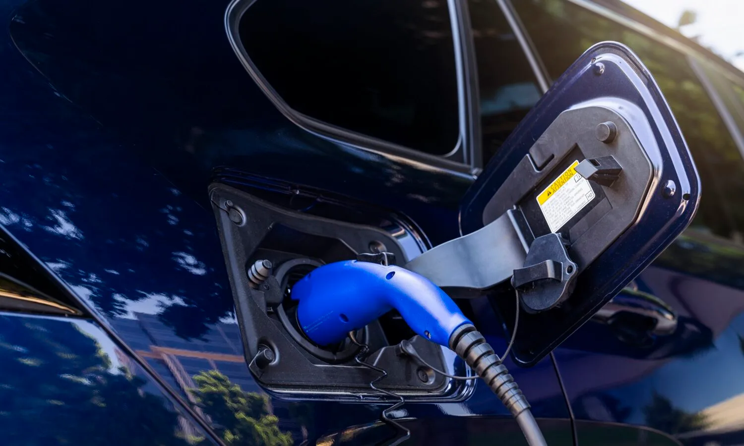 Do Plug-In Hybrid Owners Actually Plug In?