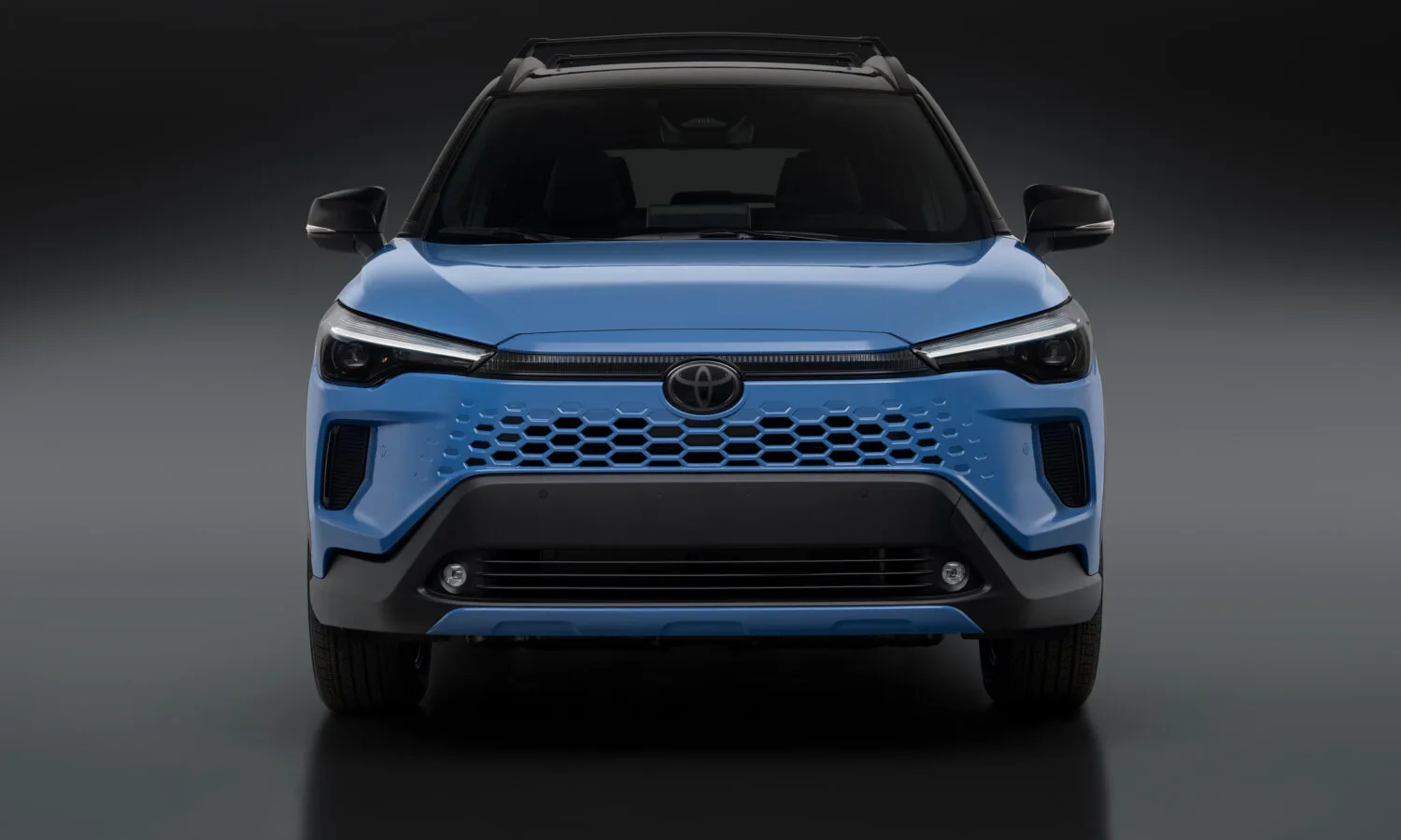 Toyota_2027_Corolla-Cross-Hybrid_XSE_002